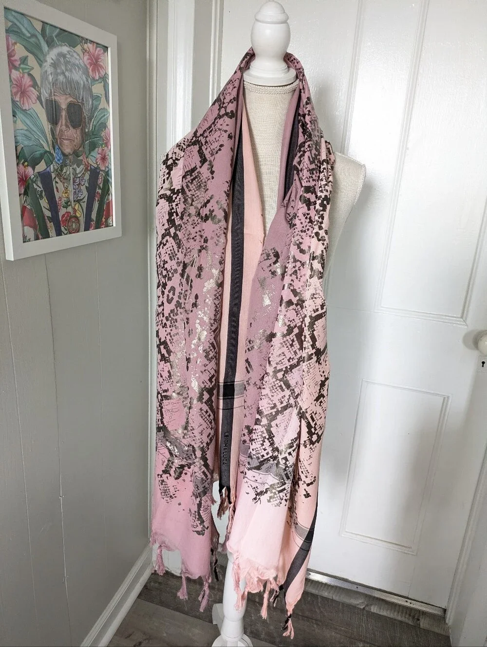 Leigh Luca PinkSnake Print Scarf Shawl Cotton Silk Fringe Edge Wrap Rectangle
